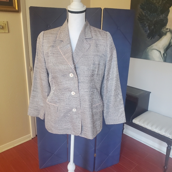 Louis Feraud Jacket - Picture 4 of 6